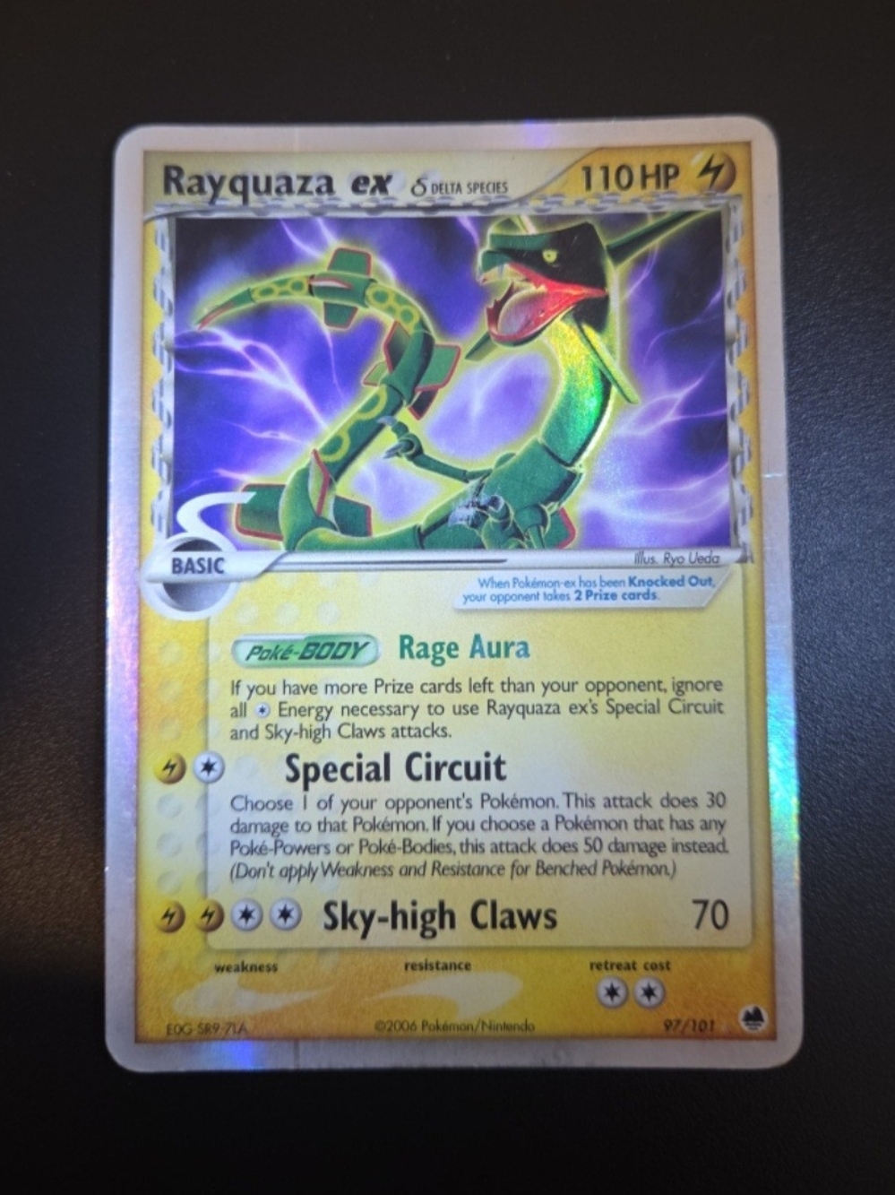 Pokemon Rayquaza ex Holographic Card - Green, Yellow